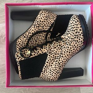 Shoe Dazzle Booties - Size 12